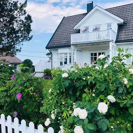 Villa Lenes Hus
