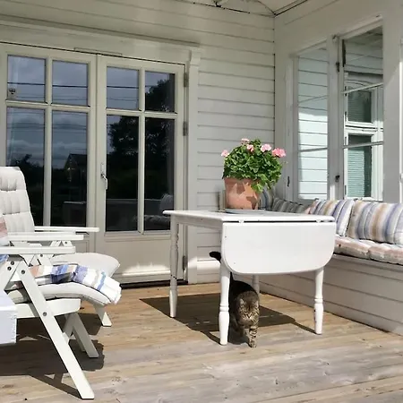 Lenes Hus Villa *