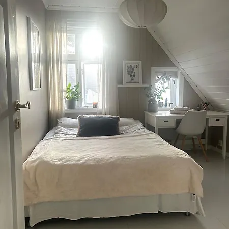 Lenes Hus Βίλα Χάλντεν