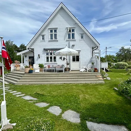 Lenes Hus Halden