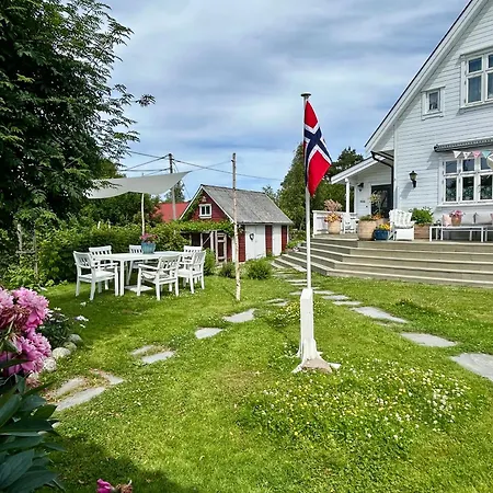 Lenes Hus Halden