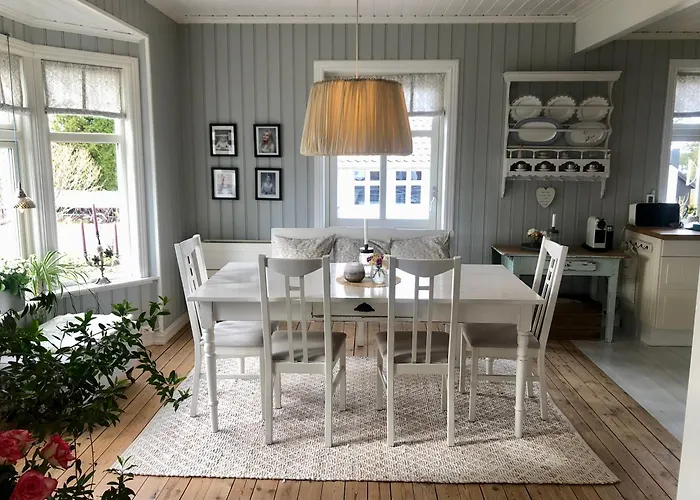 Lenes Hus *